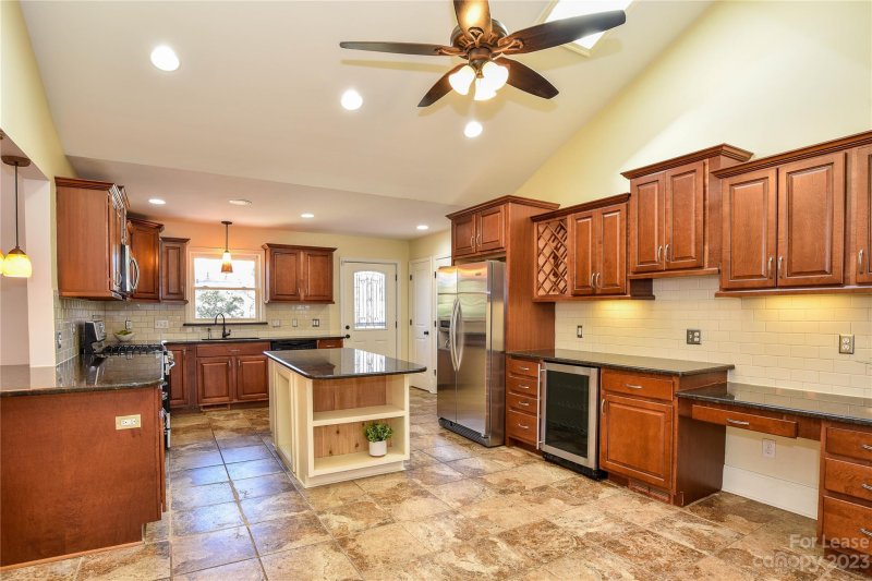 Property image 5 at 1643 Medford Drive, Charlotte, NC 28205