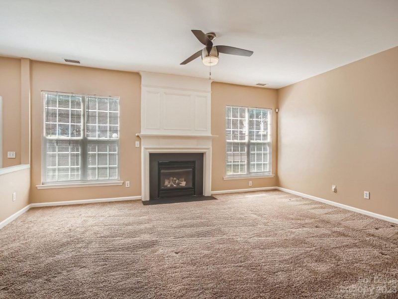 Property image 3 at 2724 Old Ironside Drive, Charlotte, NC 28213