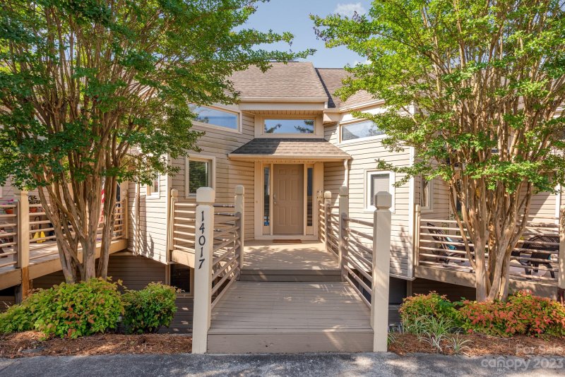 Property image 3 at 14017 Queens Harbor Road, Charlotte, NC 28278