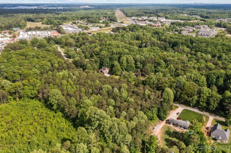 Property image 2 at 0000 Deer Track Drive, Denver, NC 28037