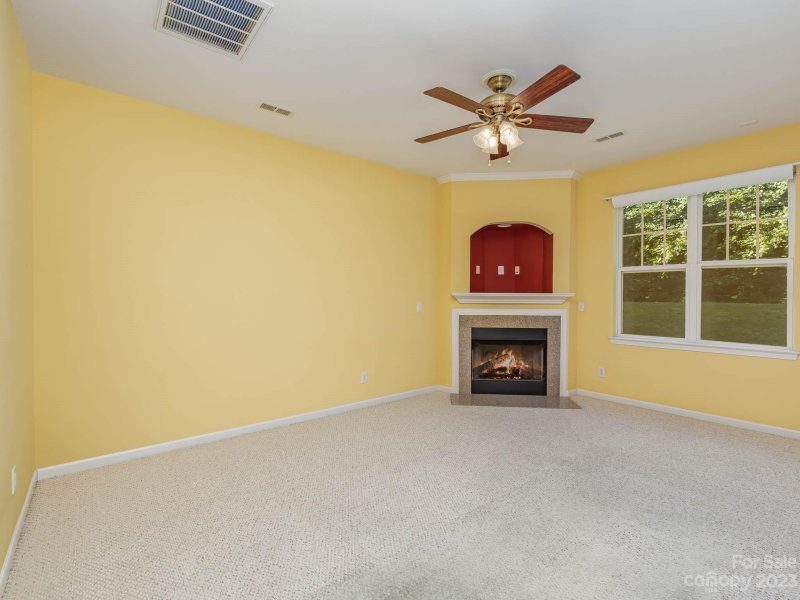 Property image 4 at 10767 Essex Hall Drive, Charlotte, NC 28277