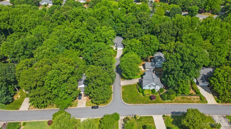 Property image 5 at 3707 Peakwood Court, Charlotte, NC 28269
