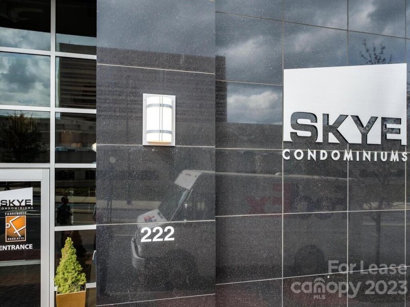 Property image 2 at 222 S Caldwell Street, Charlotte, NC 28202