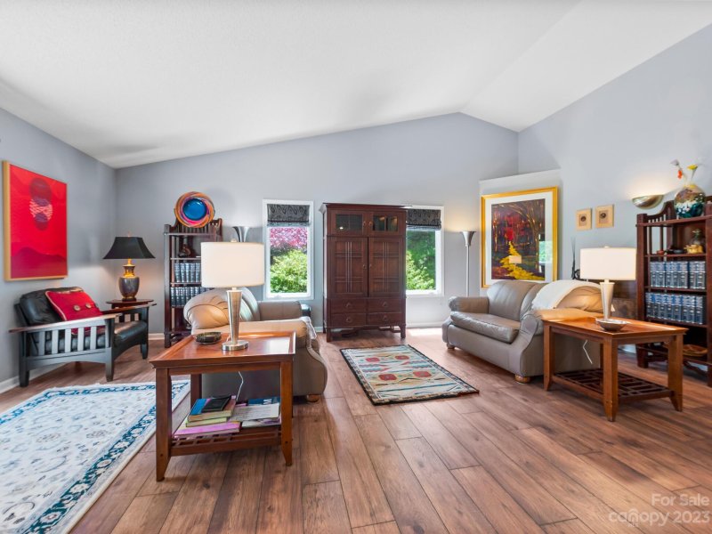 Property image 5 at 17 Zachary Ridge Road, Asheville, NC 28804