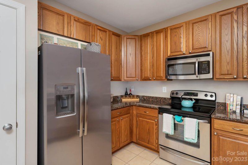 Property image 4 at 1000 Woodlawn Road, Charlotte, NC 28209