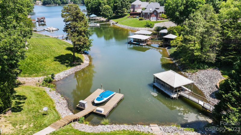 Property image 5 at 142 Normandy Road, Mooresville, NC 28117