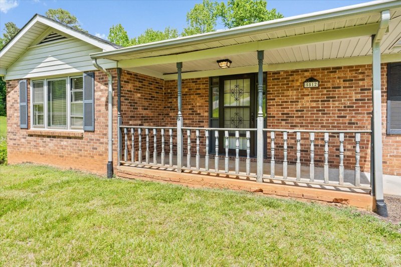 Property image 2 at 5512 Pine Lake Court, Hickory, NC 28601