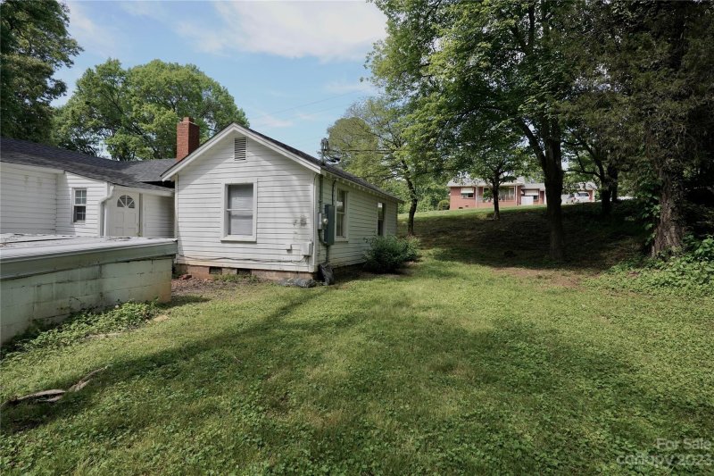 Property image 5 at 513 Henry Street, Belmont, NC 28012