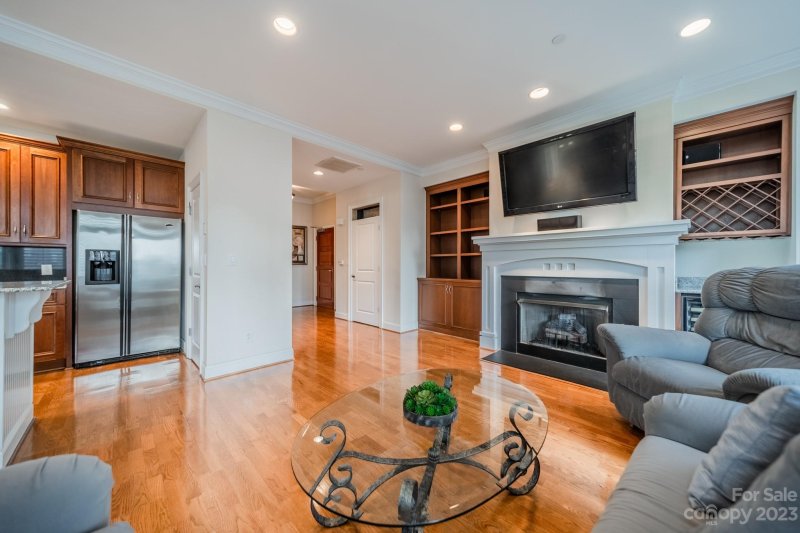 Property image 5 at 435 S Tryon Street, Charlotte, NC 28202