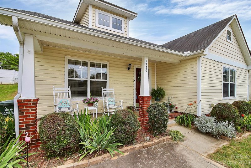 Property image 3 at 1220 Bicycle Court, Gastonia, NC 28054