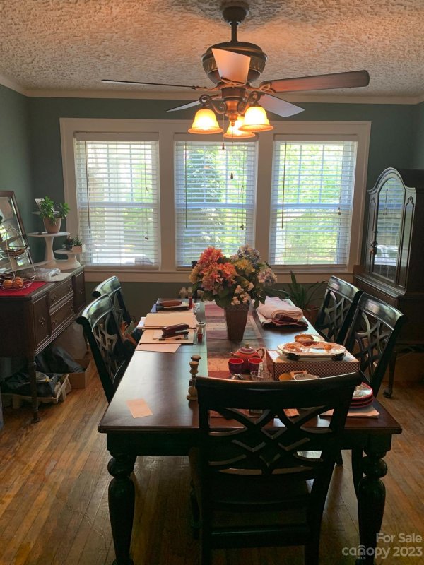 Property image 4 at 104 Kingsgate Road, Asheville, NC 28805