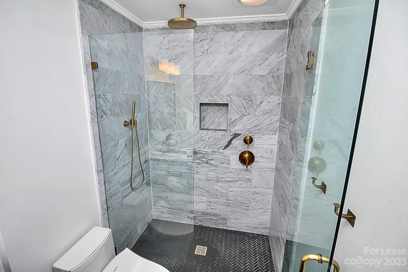 Property image 4 at 425 Church Street, Charlotte, NC 28202