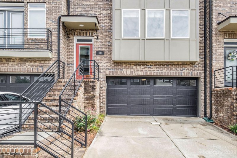 Property image 2 at 1907 Seegars Place, Charlotte, NC 28204