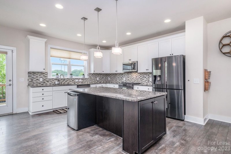 Property image 3 at 1907 Seegars Place, Charlotte, NC 28204