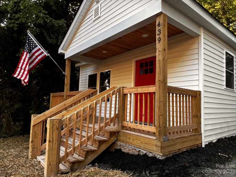 Property image 2 at 439 Brown Avenue, Albemarle, NC 28001