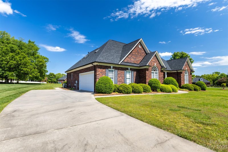 Property image 3 at 3667 Charolais Lane, Harrisburg, NC 28075