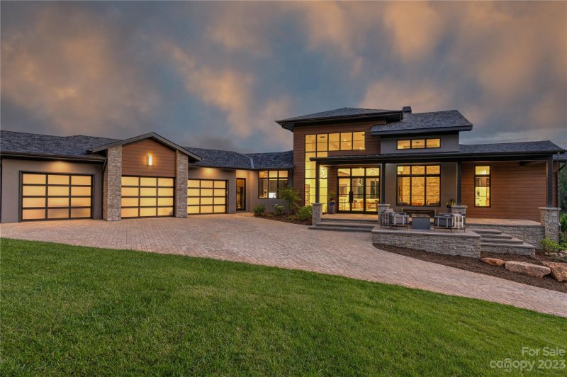 34 Walnut Valley Parkway