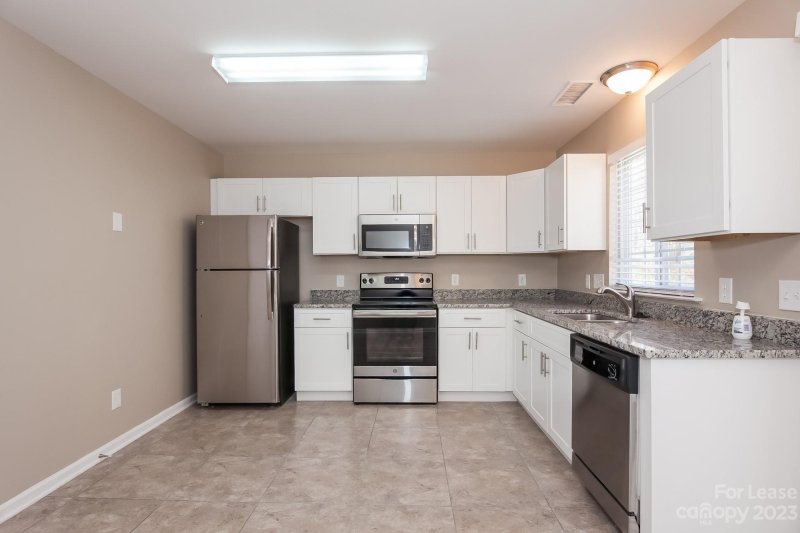 Property image 5 at 7349 Balancing Rock Court, Charlotte, NC 28262