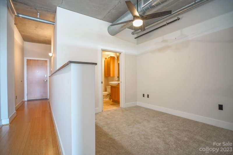 Property image 4 at 505 E 6th Street, Charlotte, NC 28202