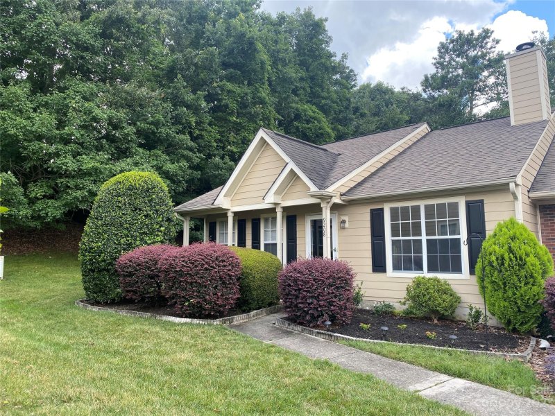 Property image 2 at 9208 Four Mile Creek Road, Charlotte, NC 28277