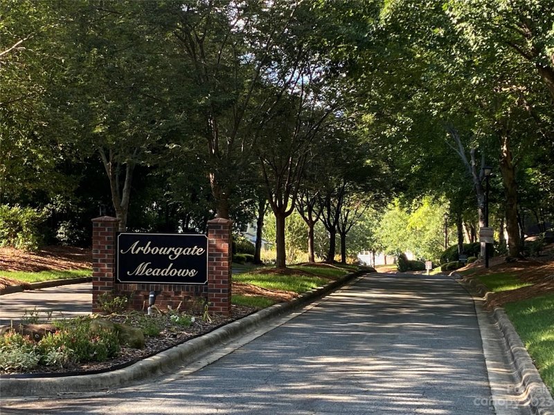 Property image 4 at 9208 Four Mile Creek Road, Charlotte, NC 28277