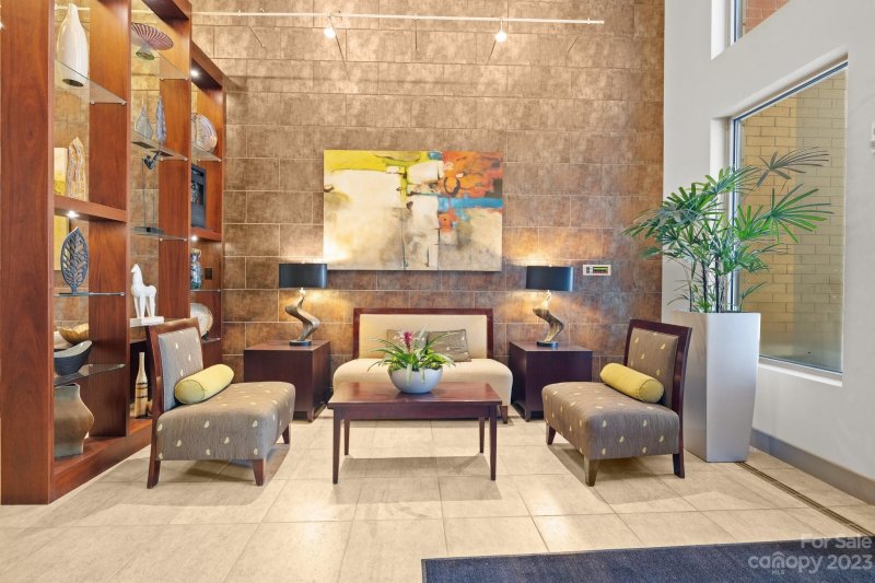 Property image 3 at 701 Royal Court, Charlotte, NC 28202