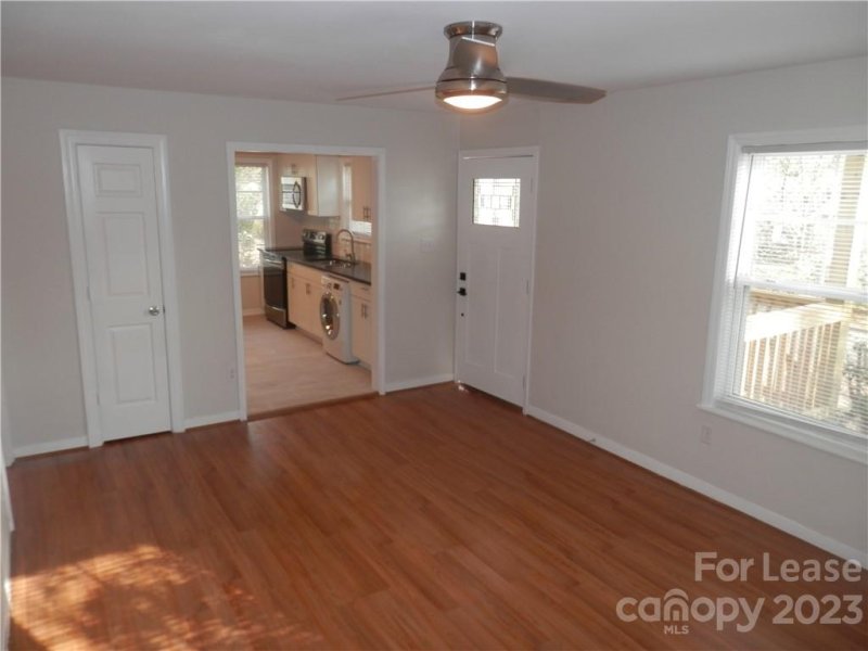 Property image 4 at 2914 Mayflower Road, Charlotte, NC 28208