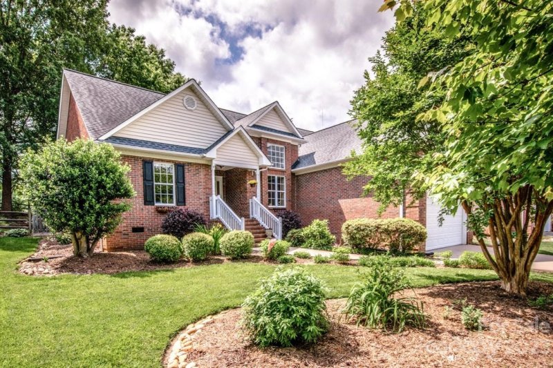 Property image 2 at 141 Bald Cypress Lane, Mooresville, NC 28115