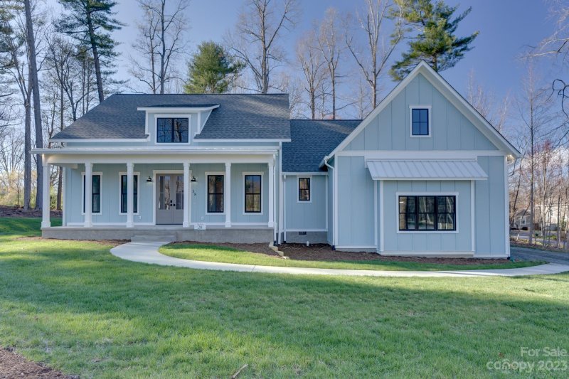 Property image 3 at 38 Leon Lara Lane, Flat Rock, NC 28731