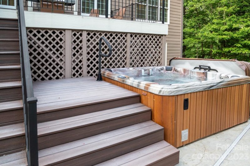 Property image 5 at 8929 Radford Court, Sherrills Ford, NC 28673