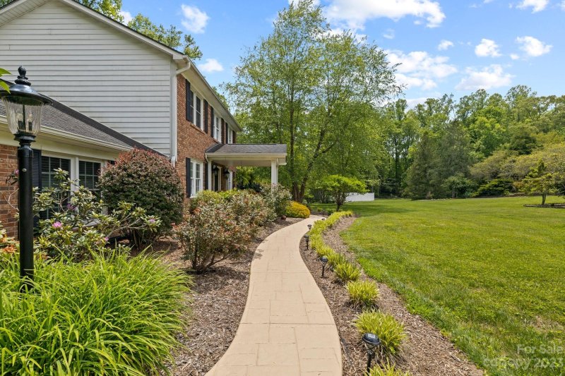 Property image 3 at 208 Lichen Lane, Hendersonville, NC 28791