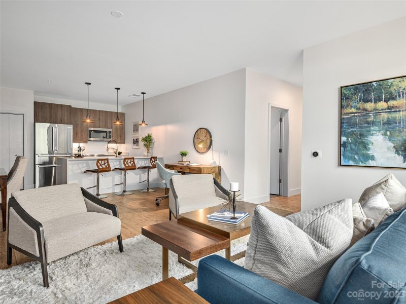 Property image 3 at 68 Craven Street, Asheville, NC 28806