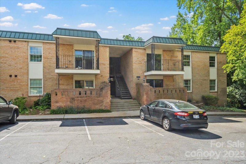 4747 Hedgemore Drive