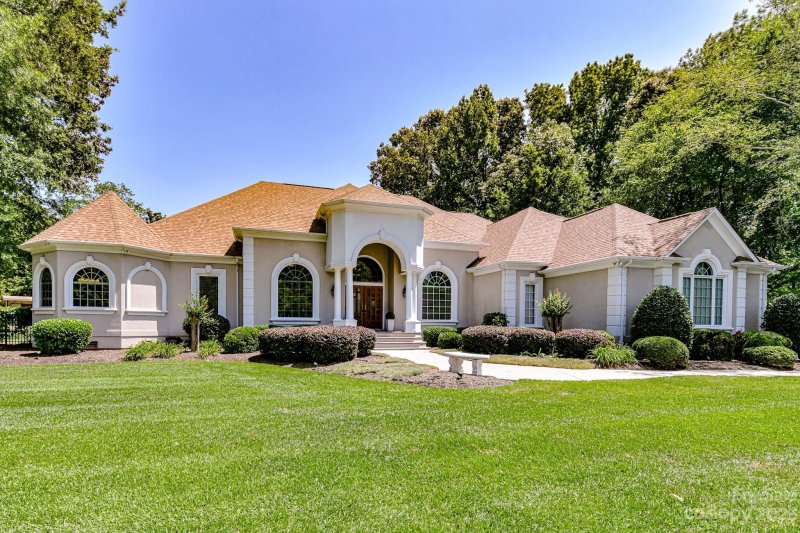 Property image 2 at 1733 White Pond Lane, Waxhaw, NC 28173