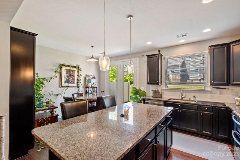 Property image 4 at 5639 Stonewells Drive, Charlotte, NC 28278