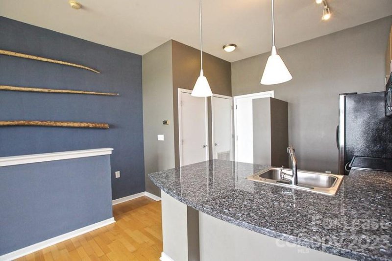 Property image 5 at 2125 Southend Drive, Charlotte, NC 28203