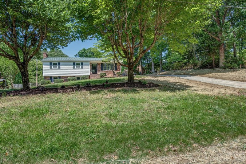 Property image 4 at 719 Freedom Mill Road, Gastonia, NC 28052