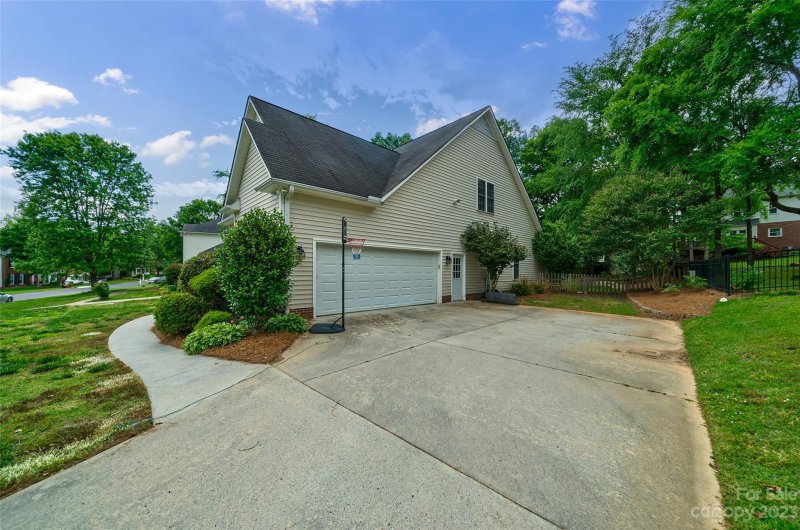 Property image 4 at 2781 Lamplighter Drive, Kannapolis, NC 28081