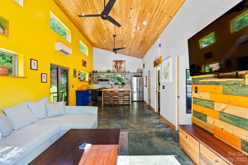 Property image 5 at 824 Laurel Avenue, Black Mountain, NC 28711