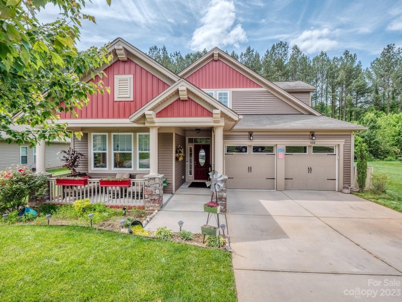 108 Taylors Creek Street