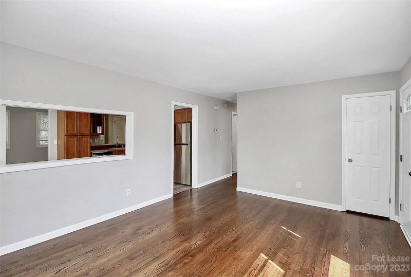 Property image 3 at 3326 Dalecrest Drive, Charlotte, NC 28269