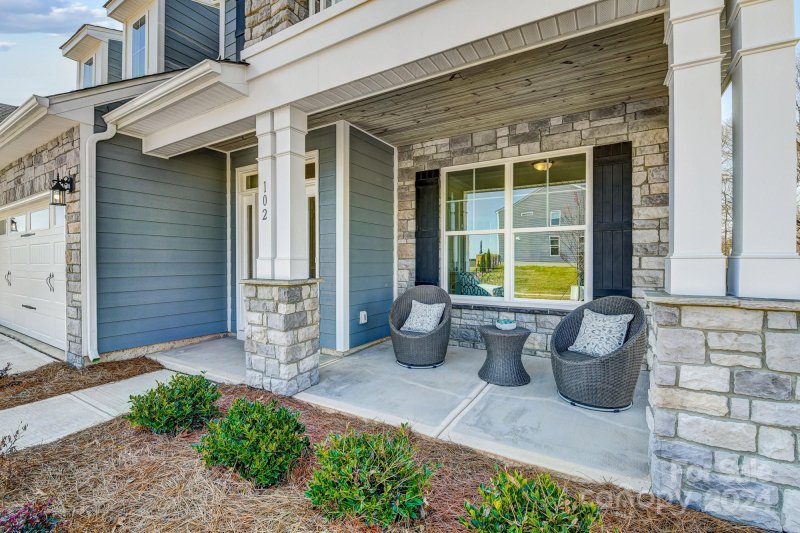 Property image 3 at 102 Cokesbury Road, Mooresville, NC 28115