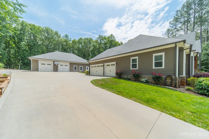 Property image 3 at 276 Whippoorwill Road, Mooresville, NC 28117