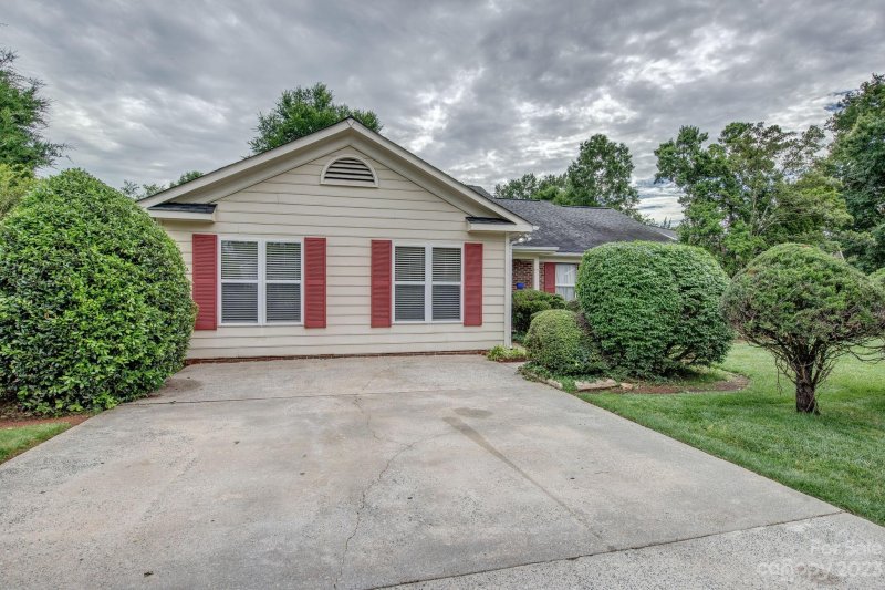 Property image 2 at 9403 Errington Lane, Mint Hill, NC 28227