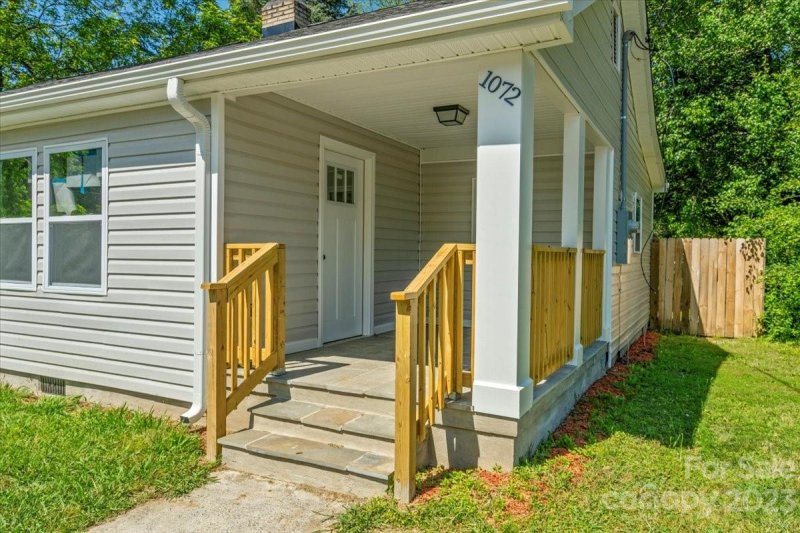 Property image 2 at 1072 Chandler Drive, Rock Hill, SC 29732