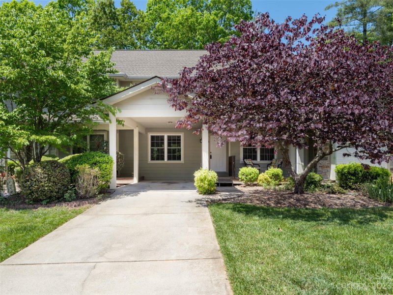 Property image 2 at 6 Pepperbrush Trail, Arden, NC 28704