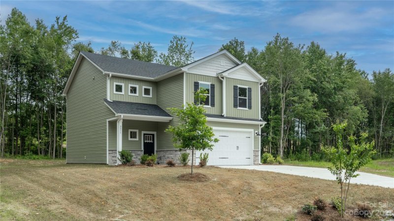 Property image 2 at 3511 Cambridge Place, Statesville, NC 28625