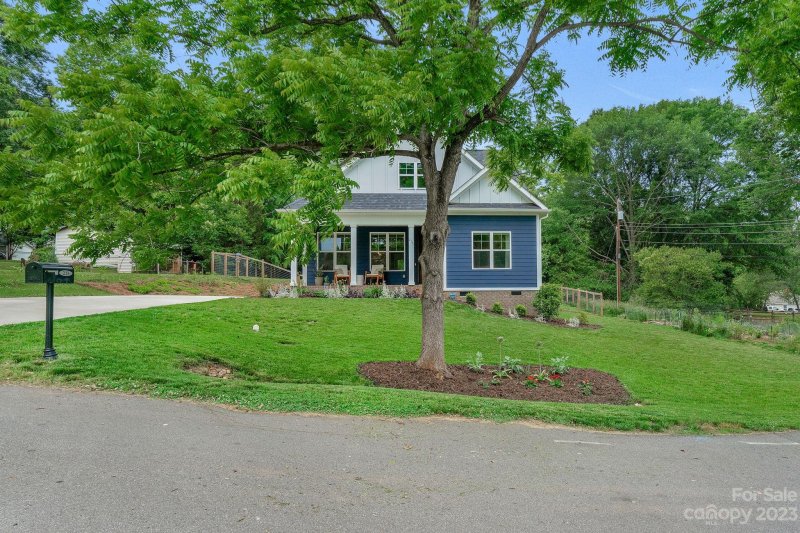 Property image 5 at 215 9th Street, Belmont, NC 28012