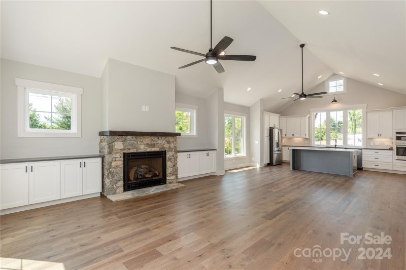 Property image 5 at 42 Northview Drive, Hendersonville, NC 28791