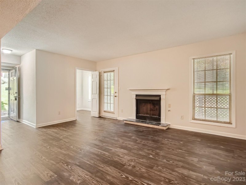 Property image 5 at 6043 Green Forest Drive, Charlotte, NC 28212